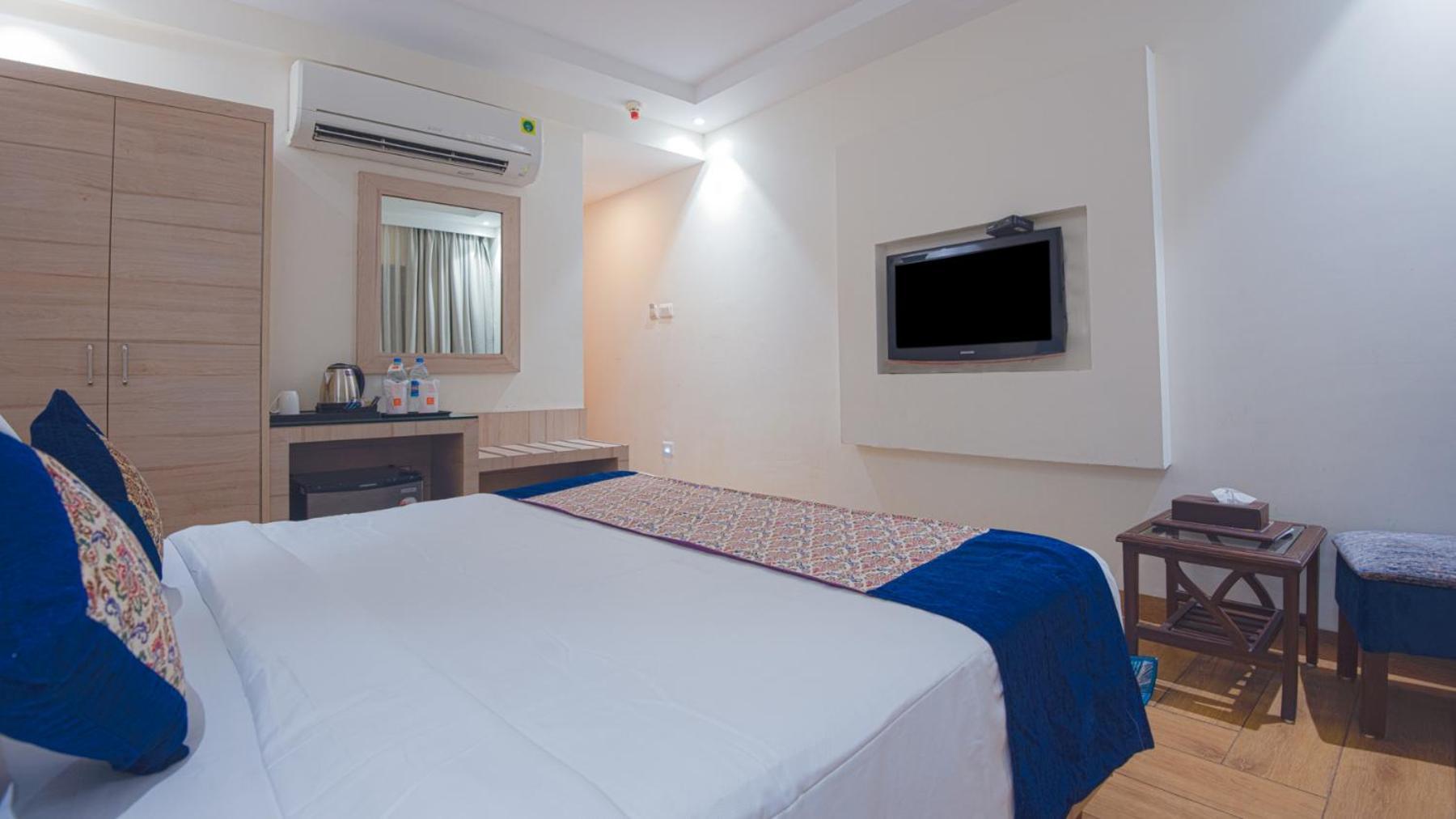 Le Seasons Resort Candolim Exterior photo